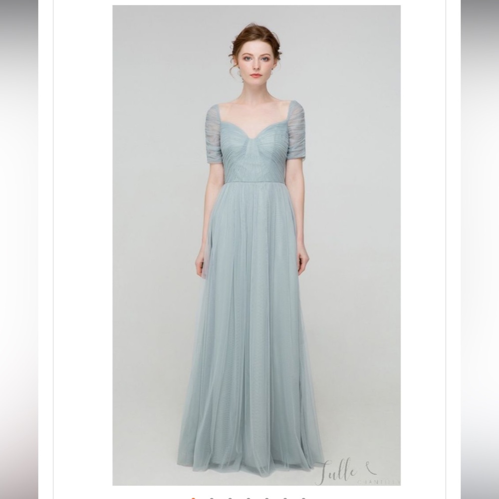 Tulle and Chantilly Sweetheart Neckline Formal Dress
